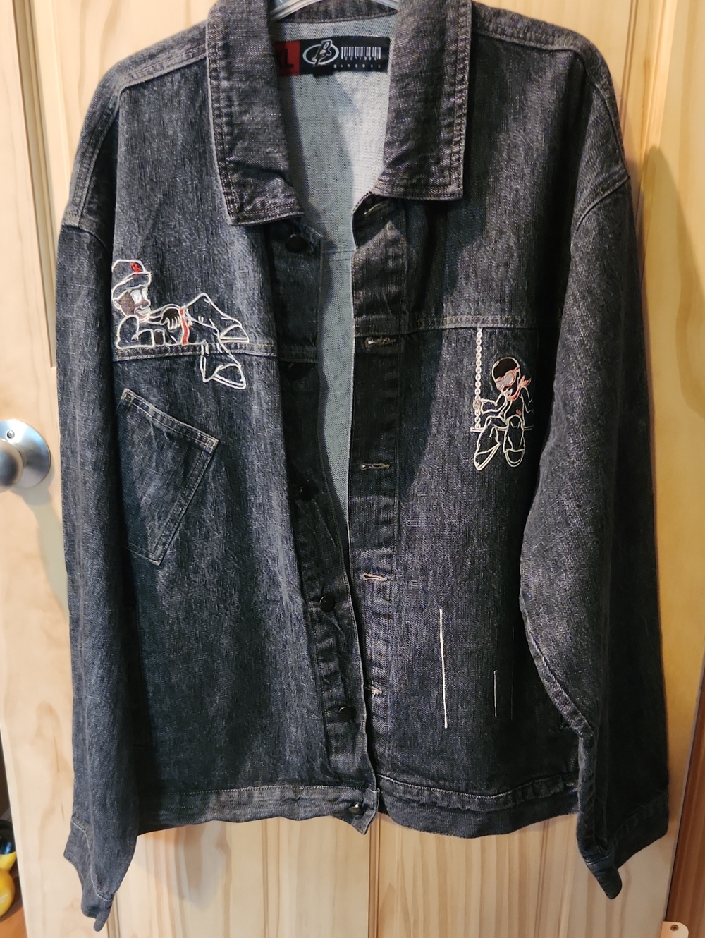 XL Black denim jacket, Vintage 90s BARCODE with Hip Hop embroidery details
